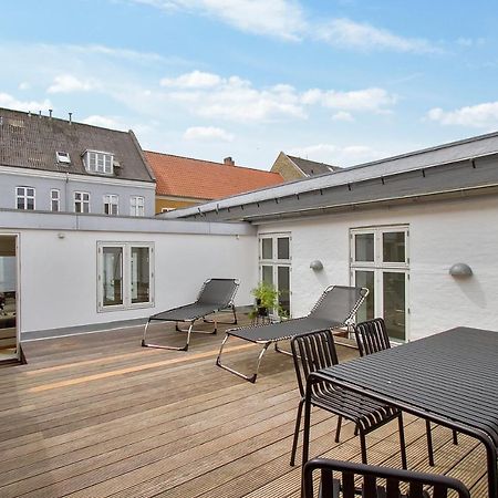Central 3-Bedroom Apartment With A Big Terrace And Fitness Room Ольборг Екстер'єр фото