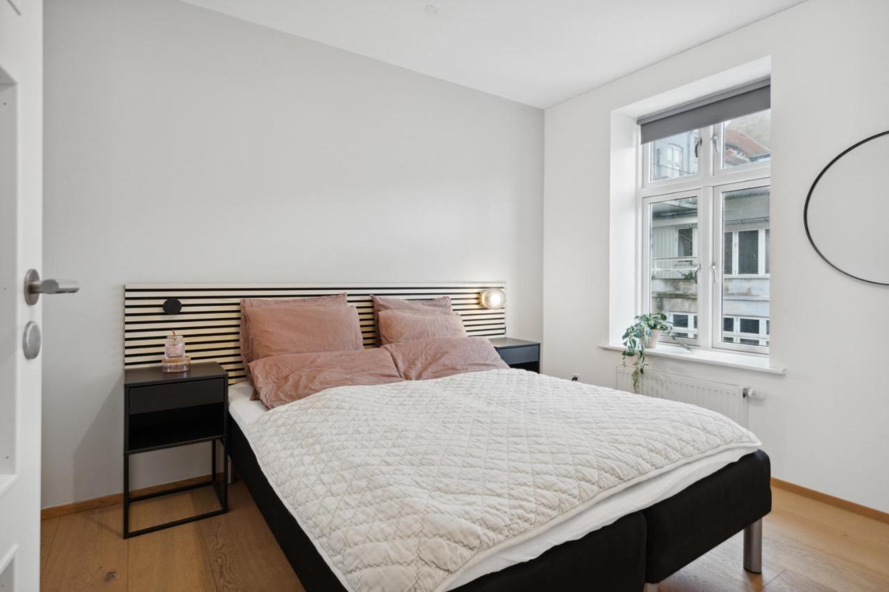 Central 3-Bedroom Apartment With A Big Terrace And Fitness Room Ольборг Екстер'єр фото